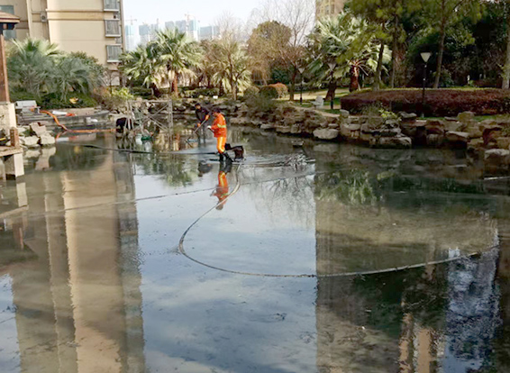 兖州景观池淤泥清理